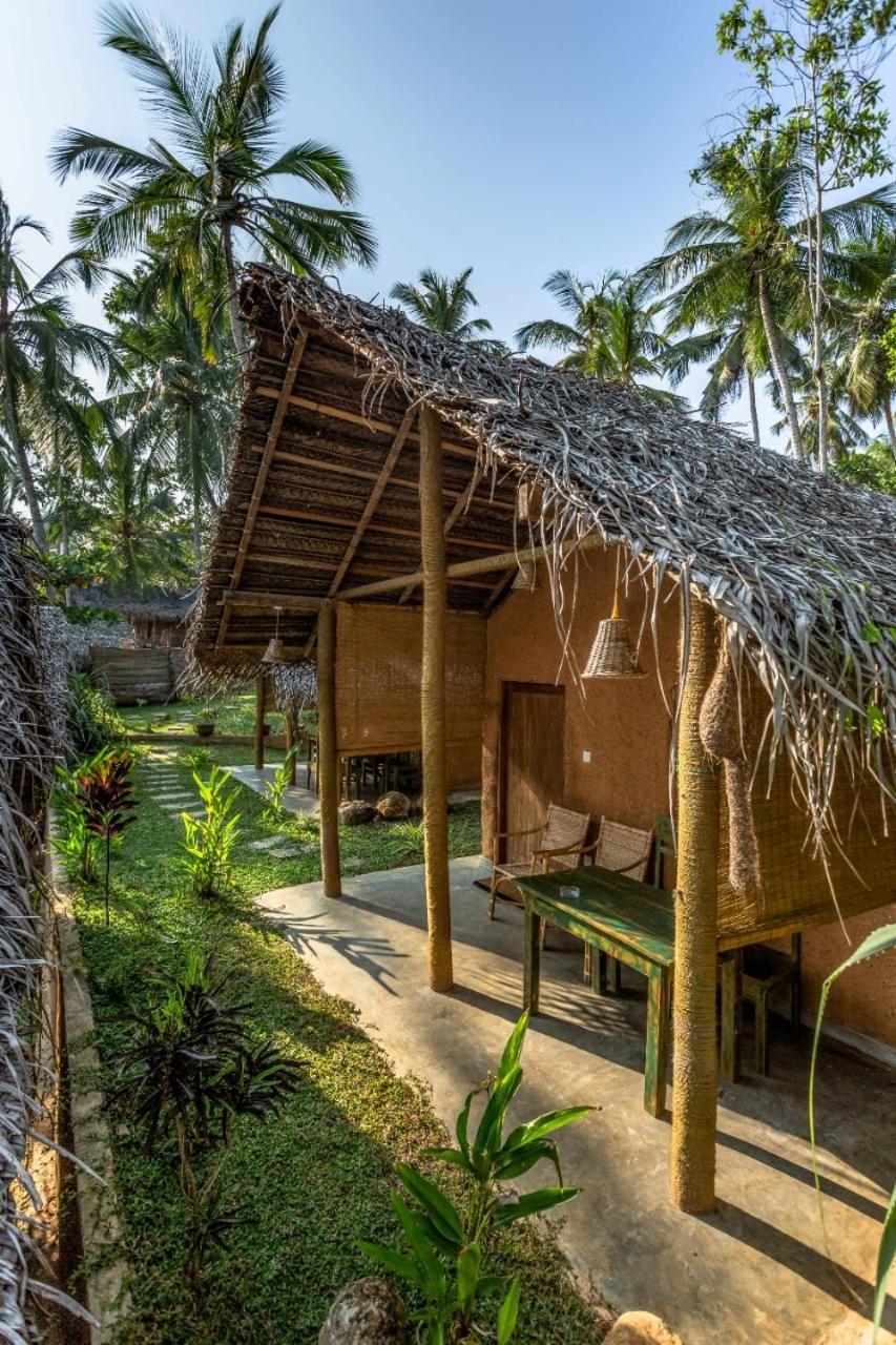 Sea View Clay House Hotel Dikwella Ngoại thất bức ảnh