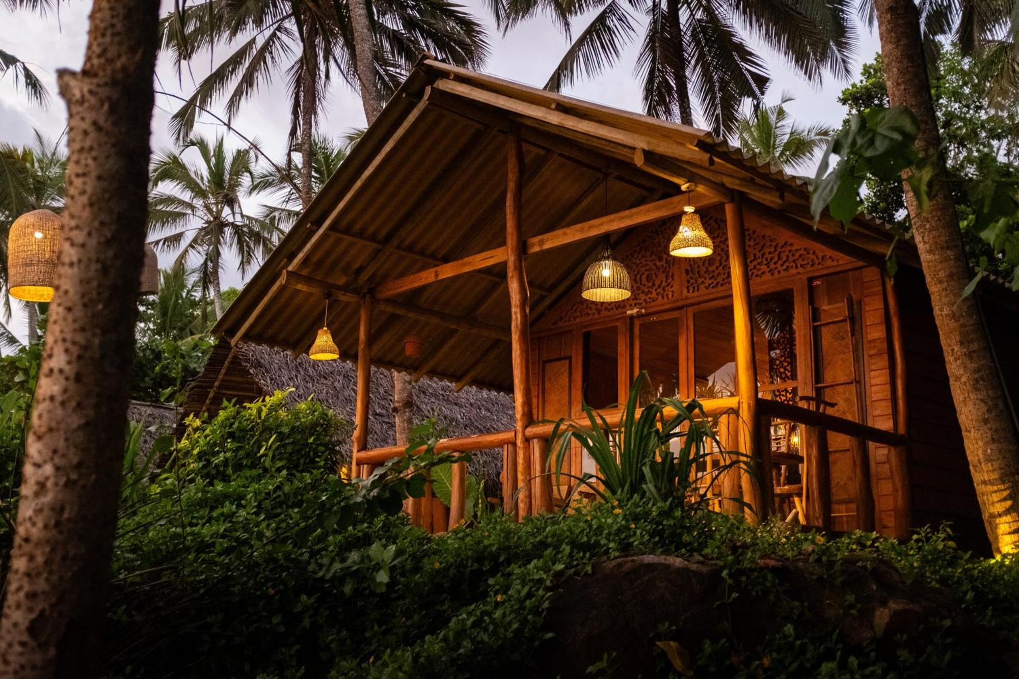 Sea View Clay House Hotel Dikwella Ngoại thất bức ảnh
