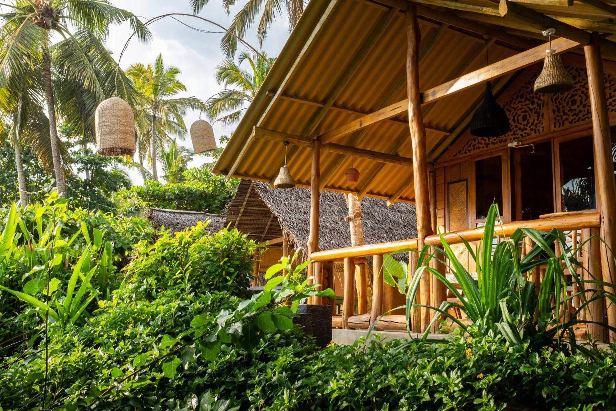 Sea View Clay House Hotel Dikwella Ngoại thất bức ảnh