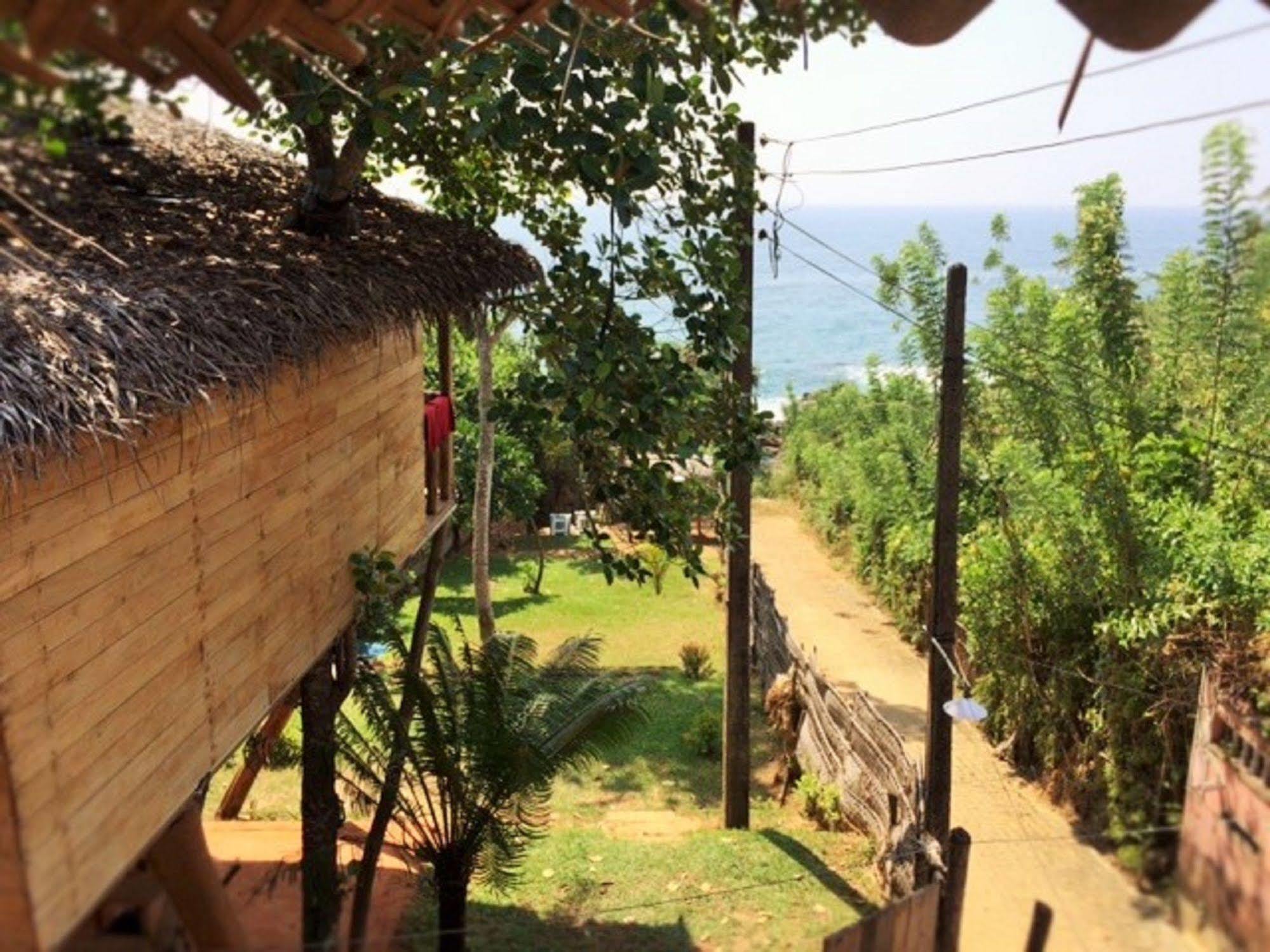 Sea View Clay House Hotel Dikwella Ngoại thất bức ảnh